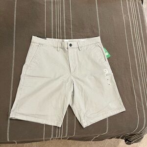 GAP Men's Gray Shorts (brand new)